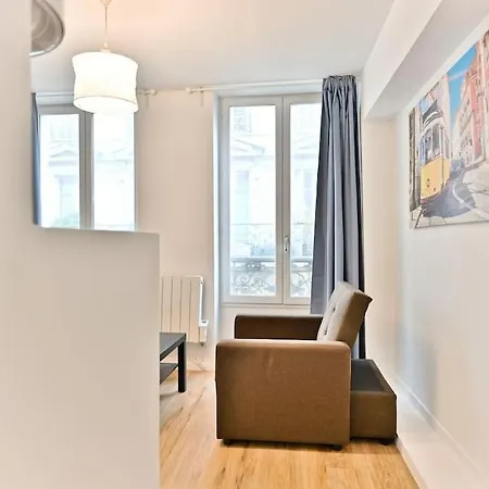 Proche Mairie 10eme Arrondissement *