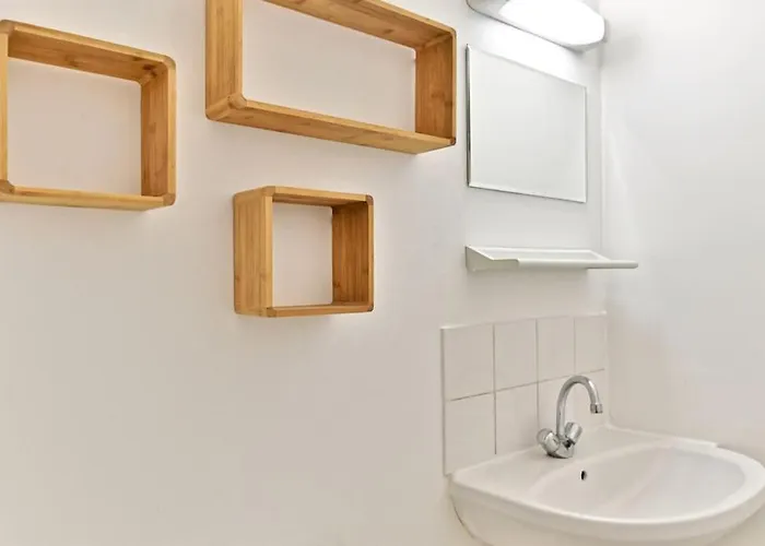 Proche Mairie 10eme Arrondissement Apartment Paris